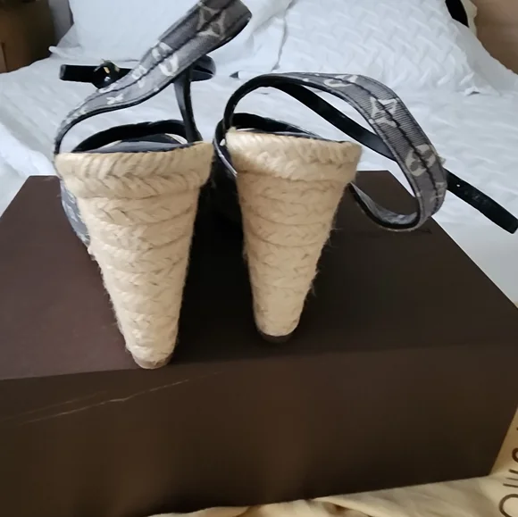 Authentic LOUIS VUITTON denim espadrilles sandals size 37 (6.5US) - Picture 5 of 11